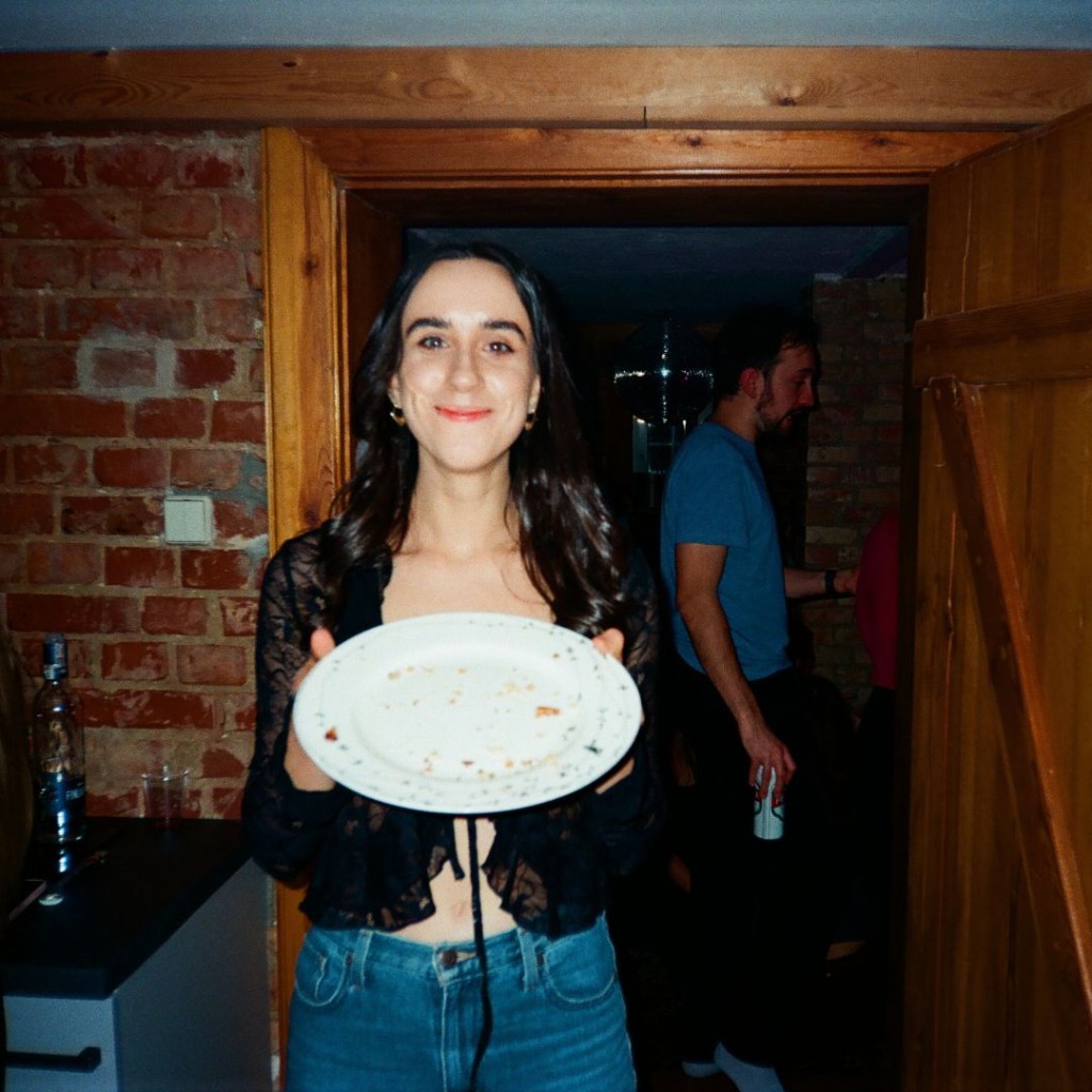 Lena serving food